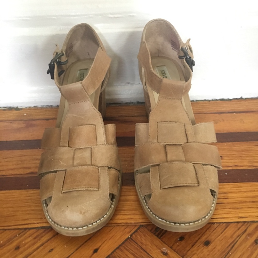 Steve Madden beige oxford